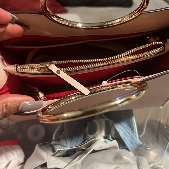 Kate spades Valentines purse - Picture 4 of 4